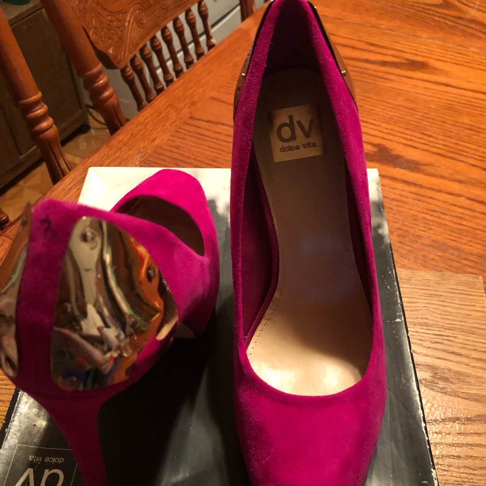 Fuchsia pumps - Picture 3 of 6